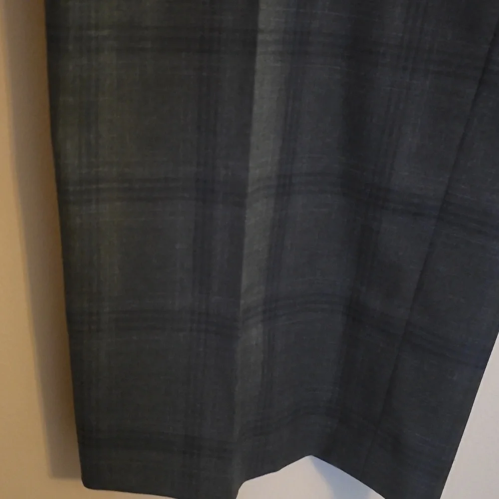 New Shaquille O'Neal‎ Men's Size 48x32 Gray Plaid Dress Pants Trousers